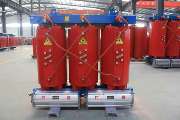 一般北京創(chuàng)聯(lián)匯通電氣全鋁的干式變壓器800kva價(jià)格是33900元，全銅的800kva干式變壓器價(jià)格是65000元。